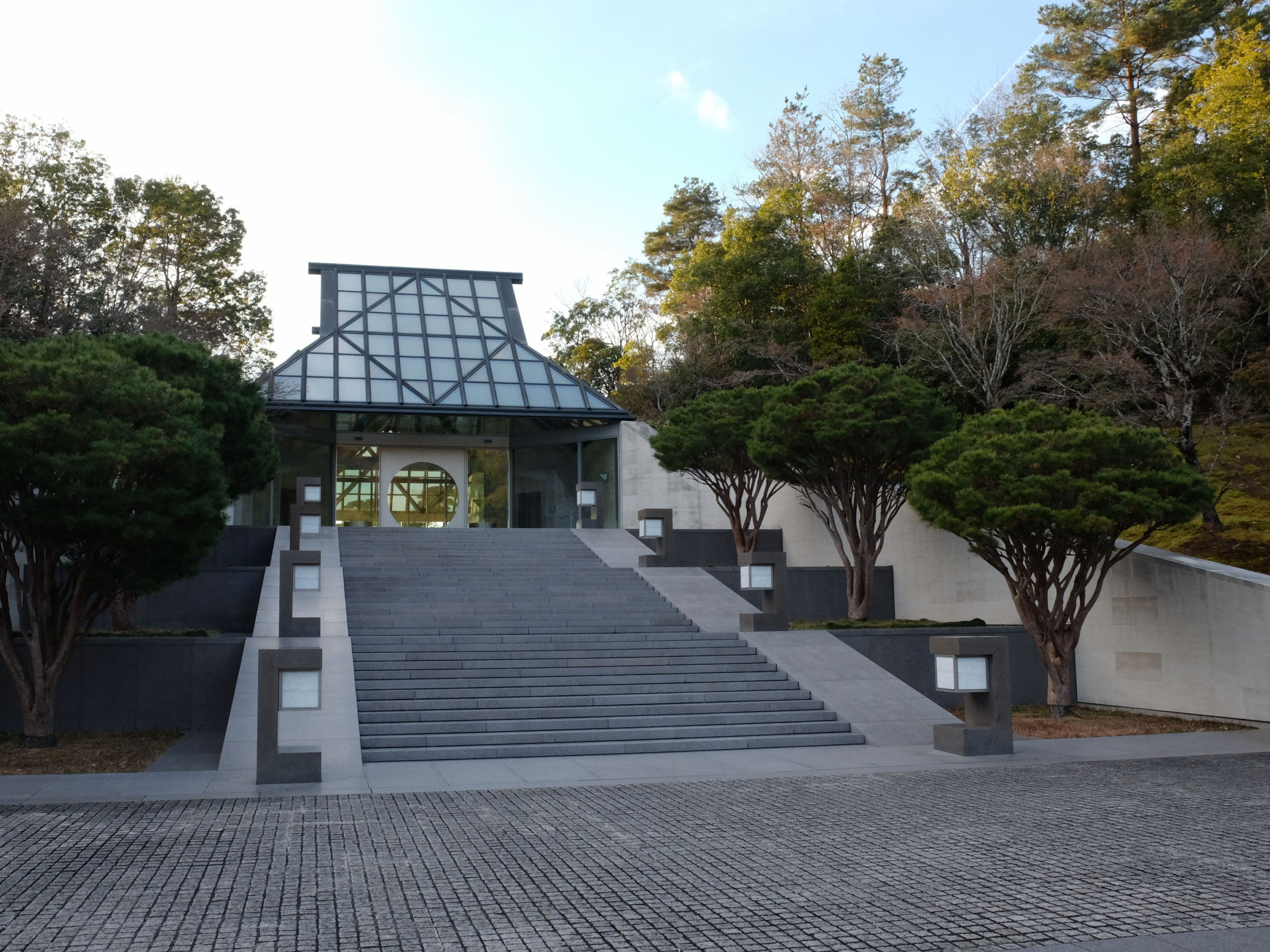 Approach  MIHO MUSEUM